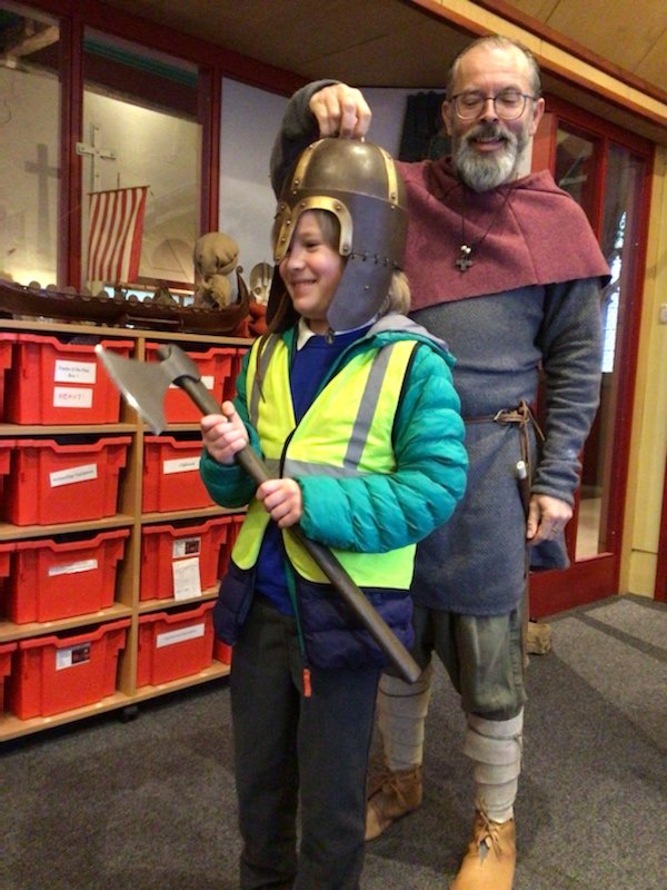 PudseyWaterloo's tweet image. Year 5 spent Monday in bustling York visiting the Jorvik Viking Centre and taking part in a workshop studying Viking battle tactics. Children examined artefacts of the period to develop their history skills, as well as enjoying the smells and sights of Jorvik!