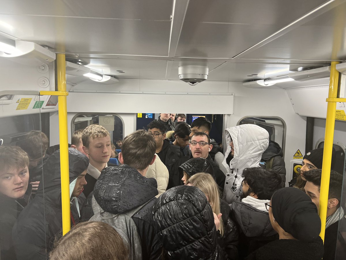 alex_nelu's tweet photo. @northernassist Clitheroe to Rochdale departing at 7:23, arriving in Manchester at 8:42, peak train for everyone on this line including school and college kids and you send two carriages? 2?! This is only Darwen and ~30people couldn’t get on! Next train in an hour! https://t.co/BFSwXFfIXz