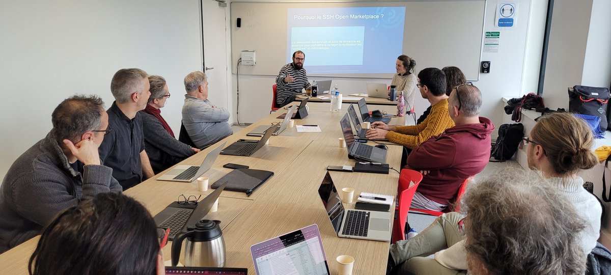 AJoffres's tweet photo. J1Début de l'atelier autour du #SSHOM, le Marketplace ouvert du cluster #SHS de l'#EOSC organisé &amp; co-animé par @Huma_Num et @DARIAHeu avec nos collègues #laurebarbot et @GrayXVII, à destination des #ConsortiumsHN #scienceouverte #curation #partagedeconnaissance @CampusCondorcet https://t.co/duTOivCk8d