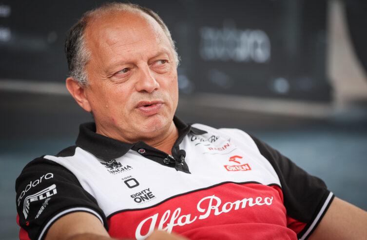 InfoRacing_'s tweet photo. BREAKING: Selon @Gazzetta_it Frédéric Vasseur remplacera Mattia Binotto chez Ferrari en 2023 

#F1 #Vasseur #Ferrari #Binotto https://t.co/UOVMfFU7od