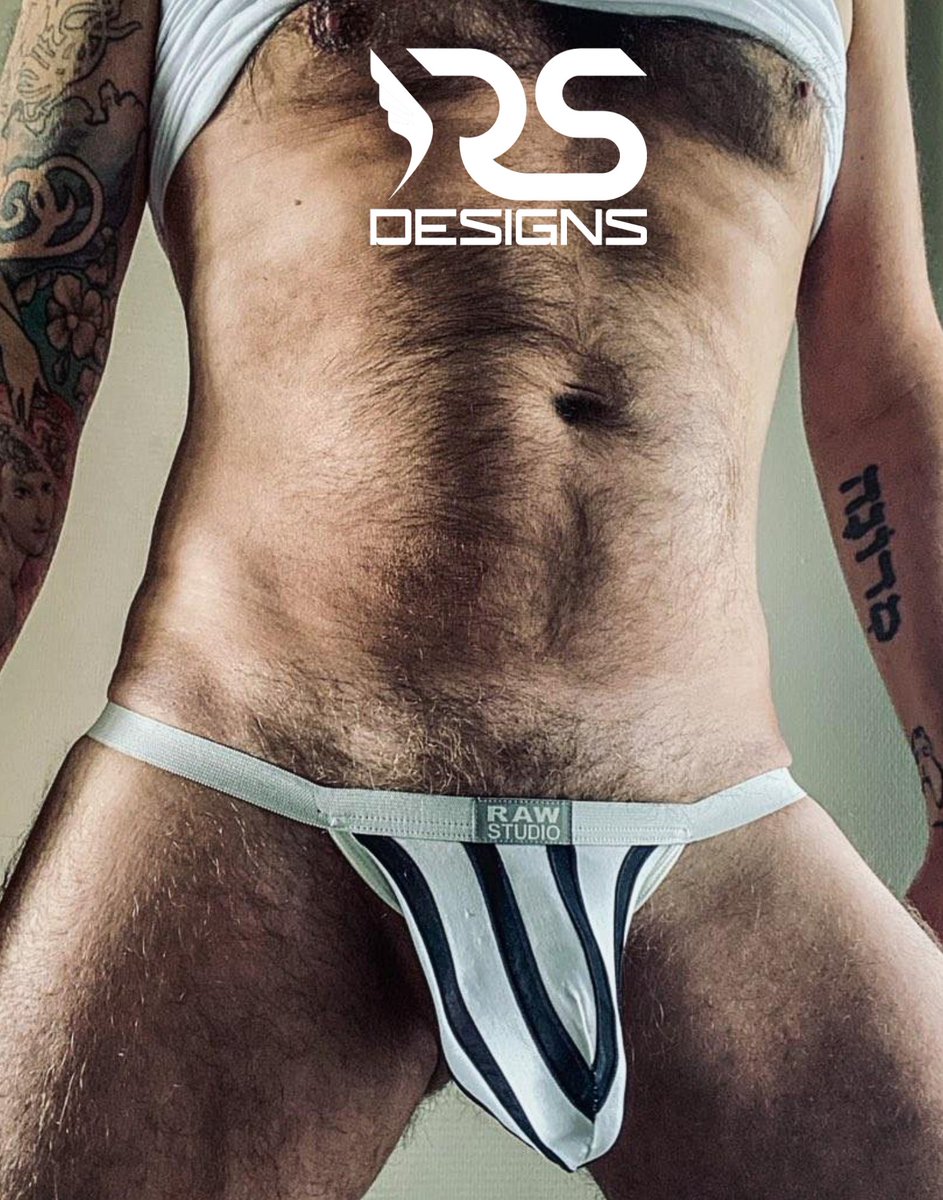 rawstudiodesigs's tweet photo. Shop here 👇
https://t.co/Fwi4a1xImd 
Swing sock B/W Striped
��� @Tom51974151
📸 @onefacephotog
#RawStudioDesigns #thesock #swingsock #thong #bulge #bigbulge #bulgemen #microgstring #microthong #underwearbulge #thonglover #bikinimale #thonglover #hunk https://t.co/cgE2YtsUpo