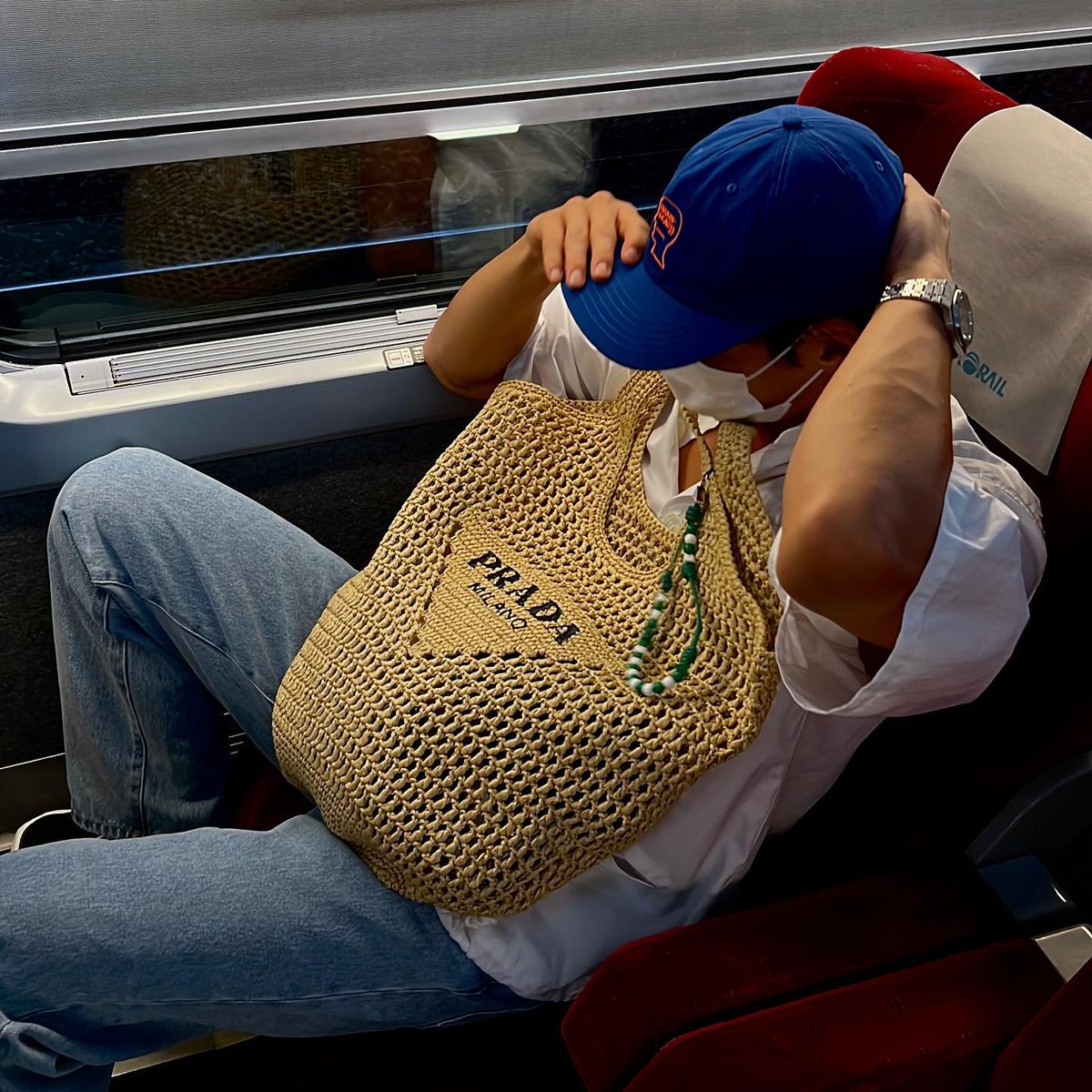 Actor_JCwook's tweet photo. 나의 마지막 여름🚅🚅🚅 https://t.co/3gHZoS9OtO