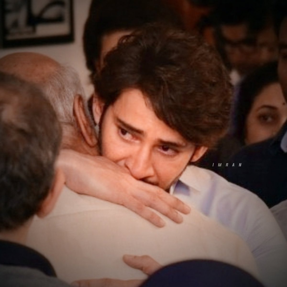 Ghada_Makhoul's tweet photo. Heartfelt condolonces to the family and loved ones of Sir #KrishnaGaru may he rest in peace 🙏 and to the Telugu industry.
A big loss 💔 
Big Love and support to our dearest star @urstrulyMahesh
🙏

#RIPSuperStarKrishnaGaru https://t.co/8XBxFYSs5I
