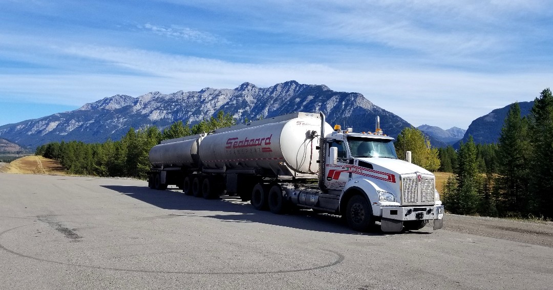SeaboardT's tweet image. Reminiscing on pre-winter weather drives☀️
📸: Emil Bellisan, Mine Driver
📍 Sparwood, British Columbia