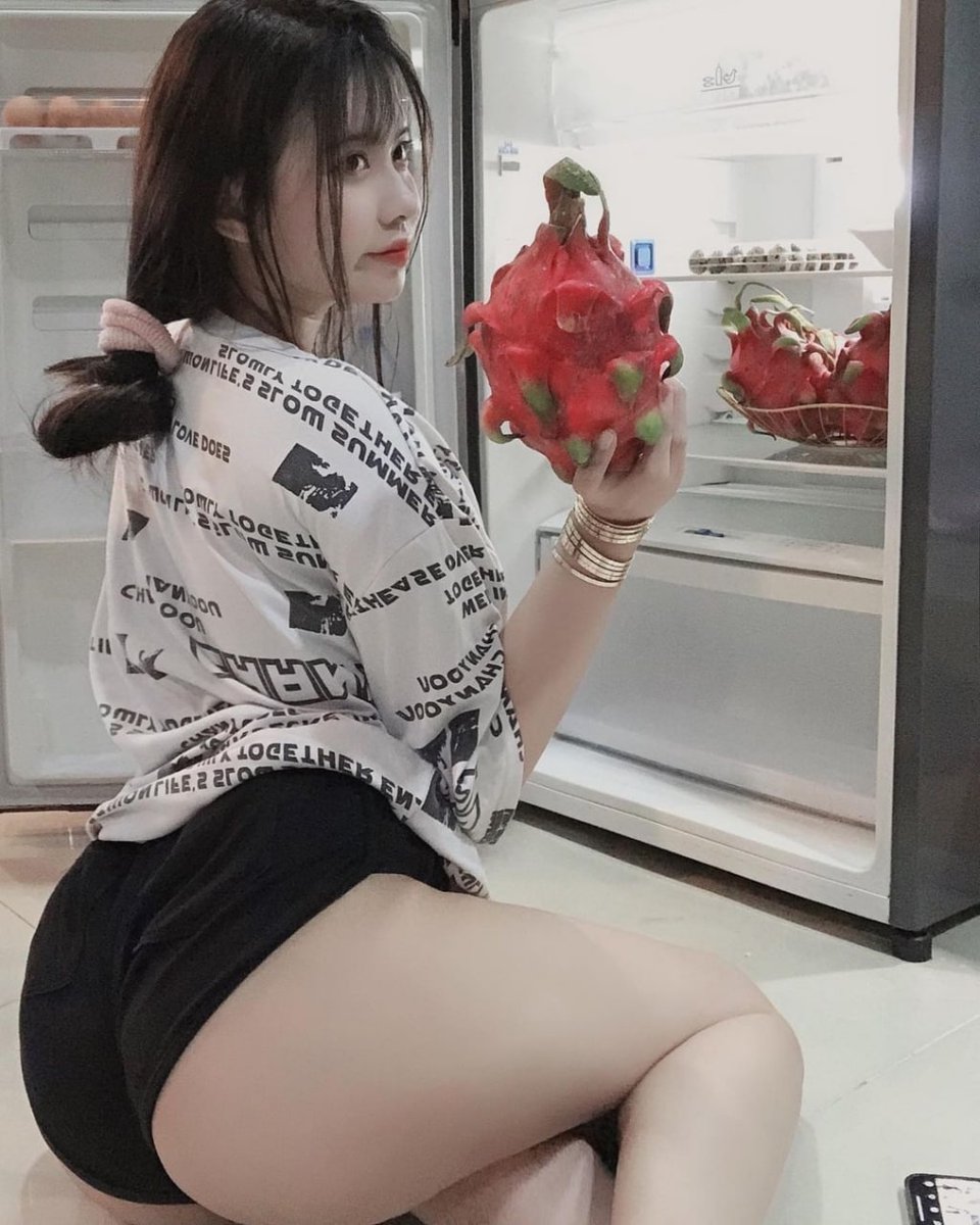 trang2kk's tweet photo. Mua quả ủng hộ em nha 
https://t.co/gvCwD9apDa https://t.co/S86kTtsala