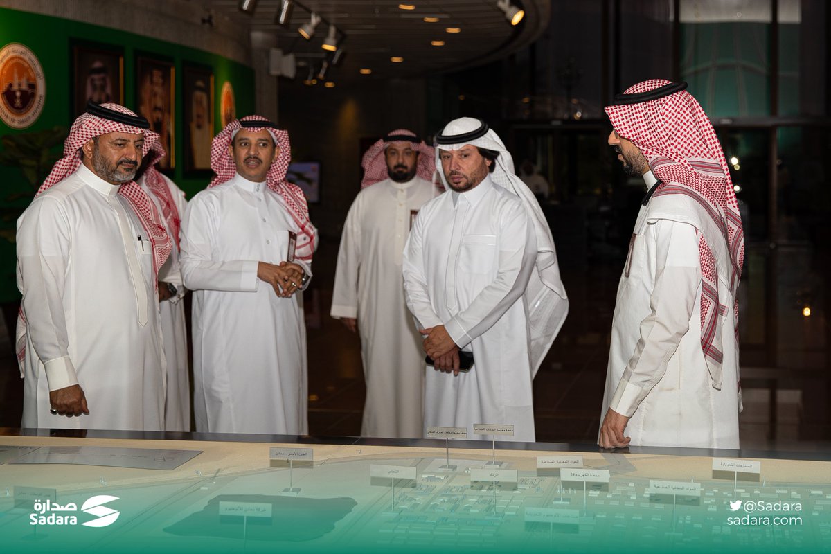 الرئيس التنفيذي لـ #صدارة_للكيميائيات، م. يحيى ابوشال، يزور <a href="/pr_rc_jubail/">RCJY</a> حيث كان في استقباله الرئيس التنفيذي للهيئة الملكية بالجبيل، د. أحمد آل حسين، الذي هنأه بمناسبة تعيينه رئيسًا تنفيذيًا للشركة. وقد بحث الطرفان سبل تعزيز التعاون في المجالات المشتركة.