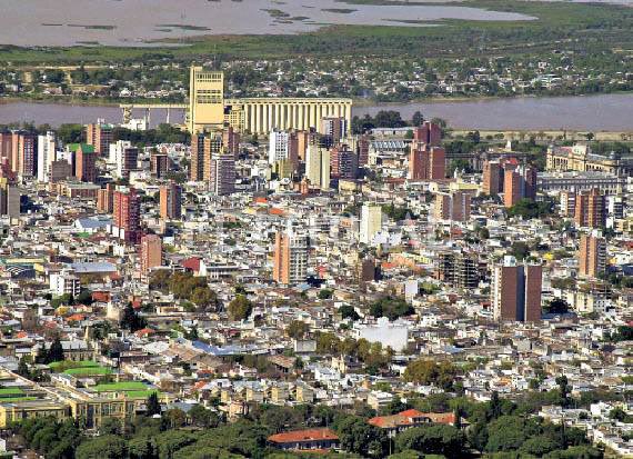 cachi_martinez's tweet photo. Felices 449 años querida #SantaFe. Una ciudad que ha sido protagonista de grandes hitos de la historia argentina, que sabe de grandes alegrías y enormes tristezas, bella y resiliente como pocas! https://t.co/pj2EmWXcKg