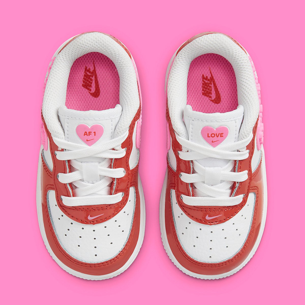 houseofheat's tweet photo. First Looks // Nike Air Force 1 “Valentine’s Day” (2023)

SEE MORE: https://t.co/OISQgR0Wfh

(TD size pictured) https://t.co/HZvFIFX1yj