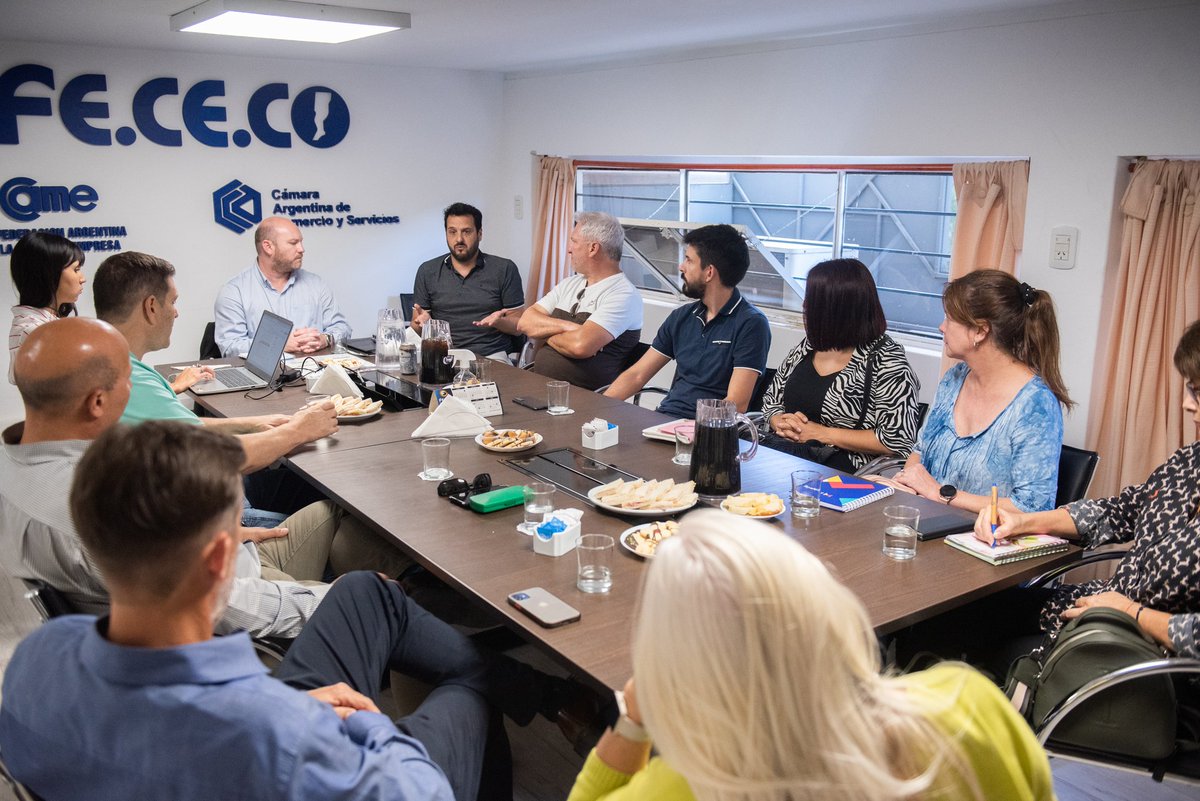 fececosf's tweet photo. Ayer recibimos en nuestra casa a los #CCA de @infoCCSF para definir acciones sobre Centros Comerciales Abiertos. @redcame
Somos eso, #SomosSantaFe #SomosFececo #Fececo #Comercio #Servicios #Pymes https://t.co/q1QG471EJ4