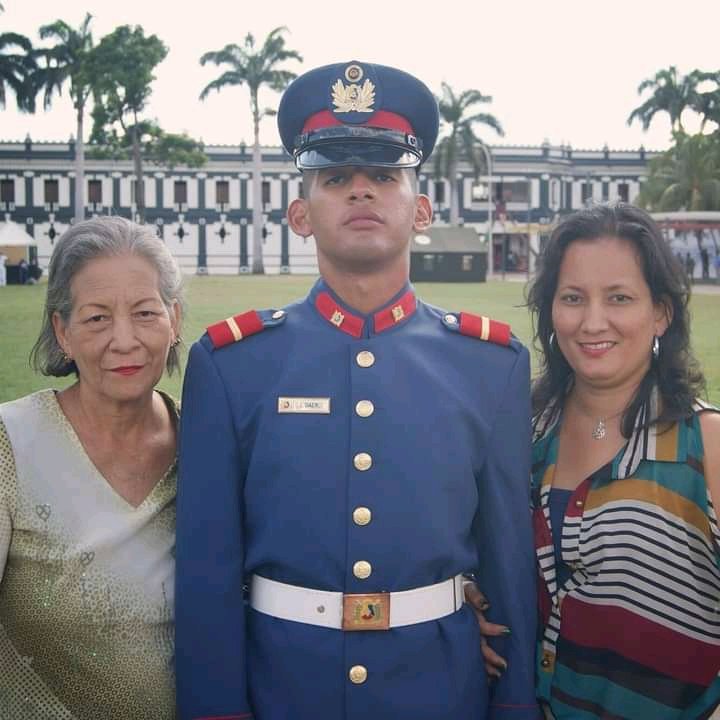 melenroj69's tweet photo. #NuevaFotoDePerfil https://t.co/AZoy7C6rN9