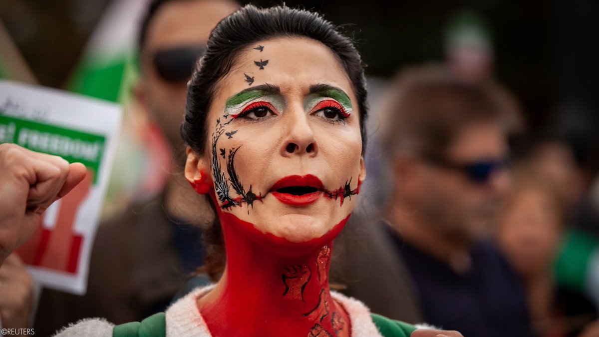 🇮🇷 #Iran: We urge Iranian authorities to release thousands of peaceful protesters, revoke death sentences issued for crimes not qualifying as the most serious crimes and to impose a moratorium on the death penalty: ow.ly/BsF950LEFCR