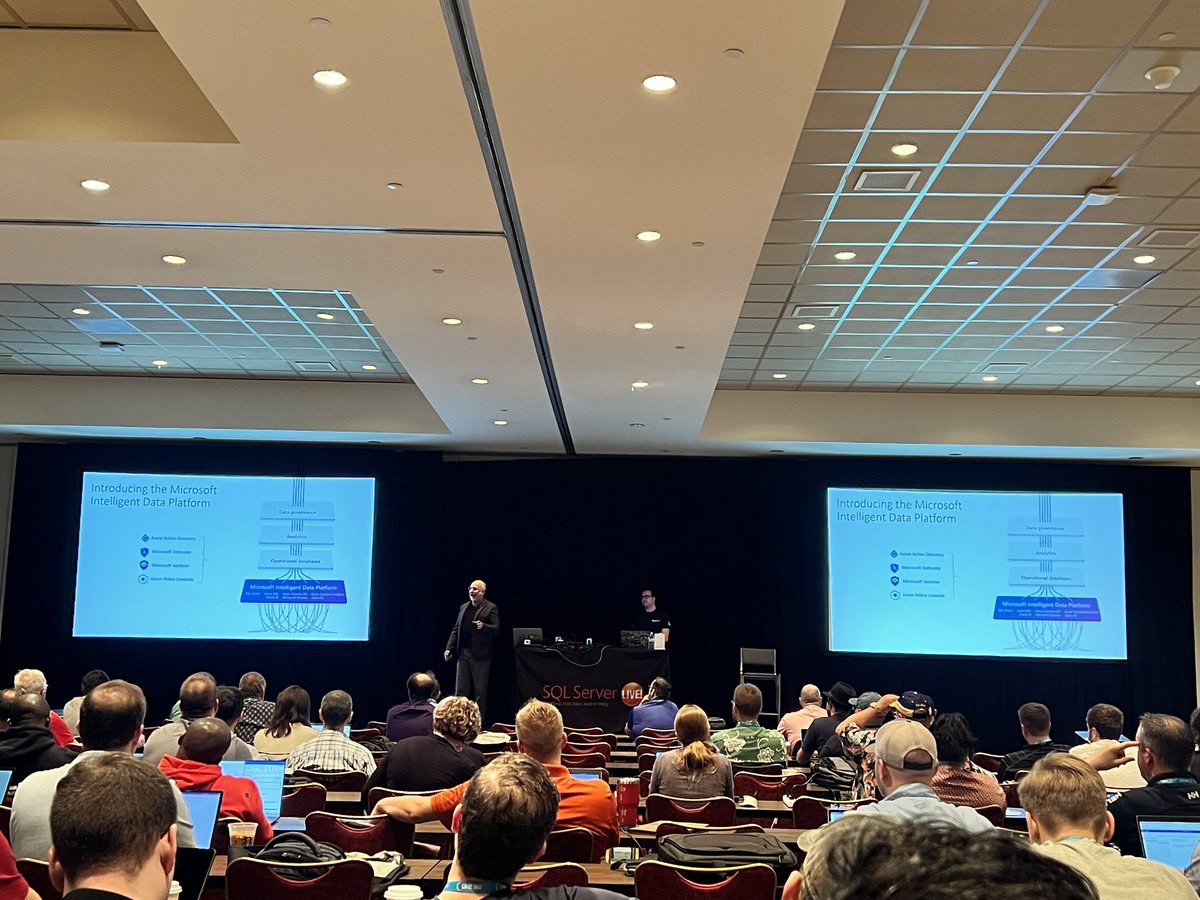 SQLBalls's tweet photo. @BuckWoodyMSFT gives a great explanation about the components of the #IntelligentDataPlatform #LIVE360
cc @SQLLive360 @Live360events @hboelman https://t.co/pcRyb3CdGy