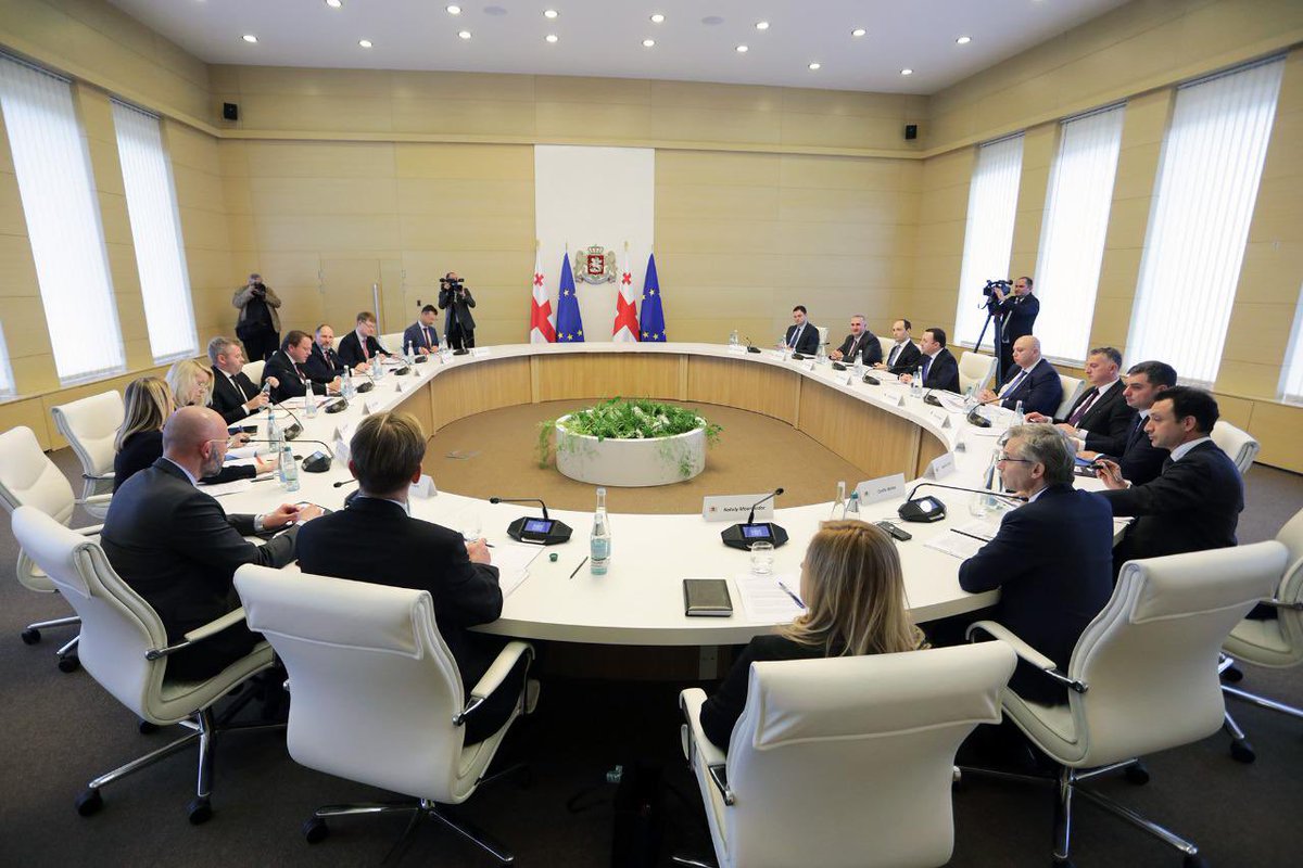 Held a very interesting extended meeting between the 🇪🇺-🇬🇪, as well as IFIs. Unique opportunity to plan our way forward &amp; mobilize resources for implementing flagship projects that are so vital for both 🇬🇪&amp;🇪🇺.
