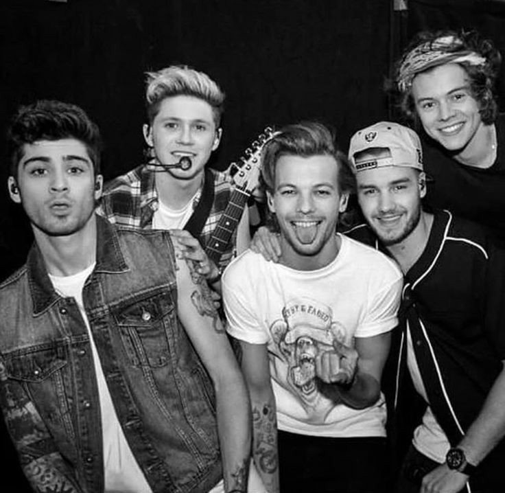 Zars00933997's tweet photo. let's gooo my boys i really want to see u guys plss raunite

I'm voting for #OneDirection "Story Of My Life" (2013) for #AMAsFanFavorite     performance https://t.co/YiLXorwPO5