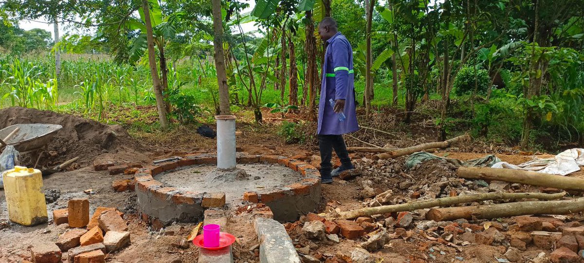 TheRareRyan's tweet photo. Week 3 update from the first Charity Crowdfunding campaign funded by RareFND. The existing borehole was repaired and a new one was built both accessible to nearby villages. With a radius of 5km, more than 1000 people have access to clean water. 
"It is in giving that we receive." https://t.co/Z8WVhmeJxh