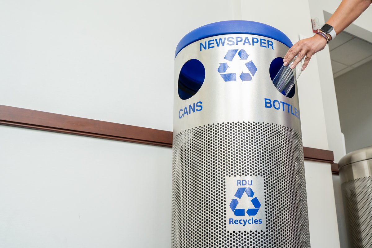 RDU Airport tweet media