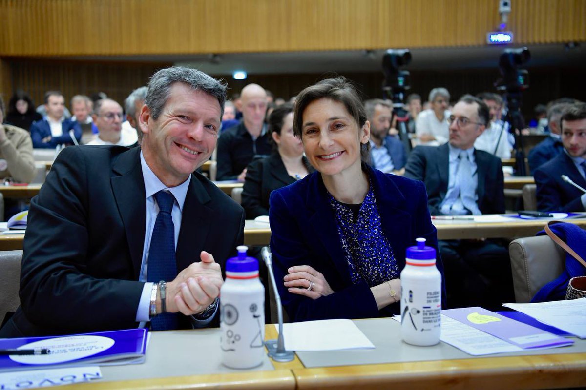AOC1978's tweet photo. Avec les #EtatsGenerauxDuVélo, l'État marque sa volonté d’aider au développement de la filière vélo et de faire de la 🇫🇷 une nation leader en matière de cycle ! Pour donner au 🚲, qui coche tous les cases - santé, sport, écologie, industrie - la place qu'il mérite dans nos vies ! https://t.co/5NCLSzmvFX