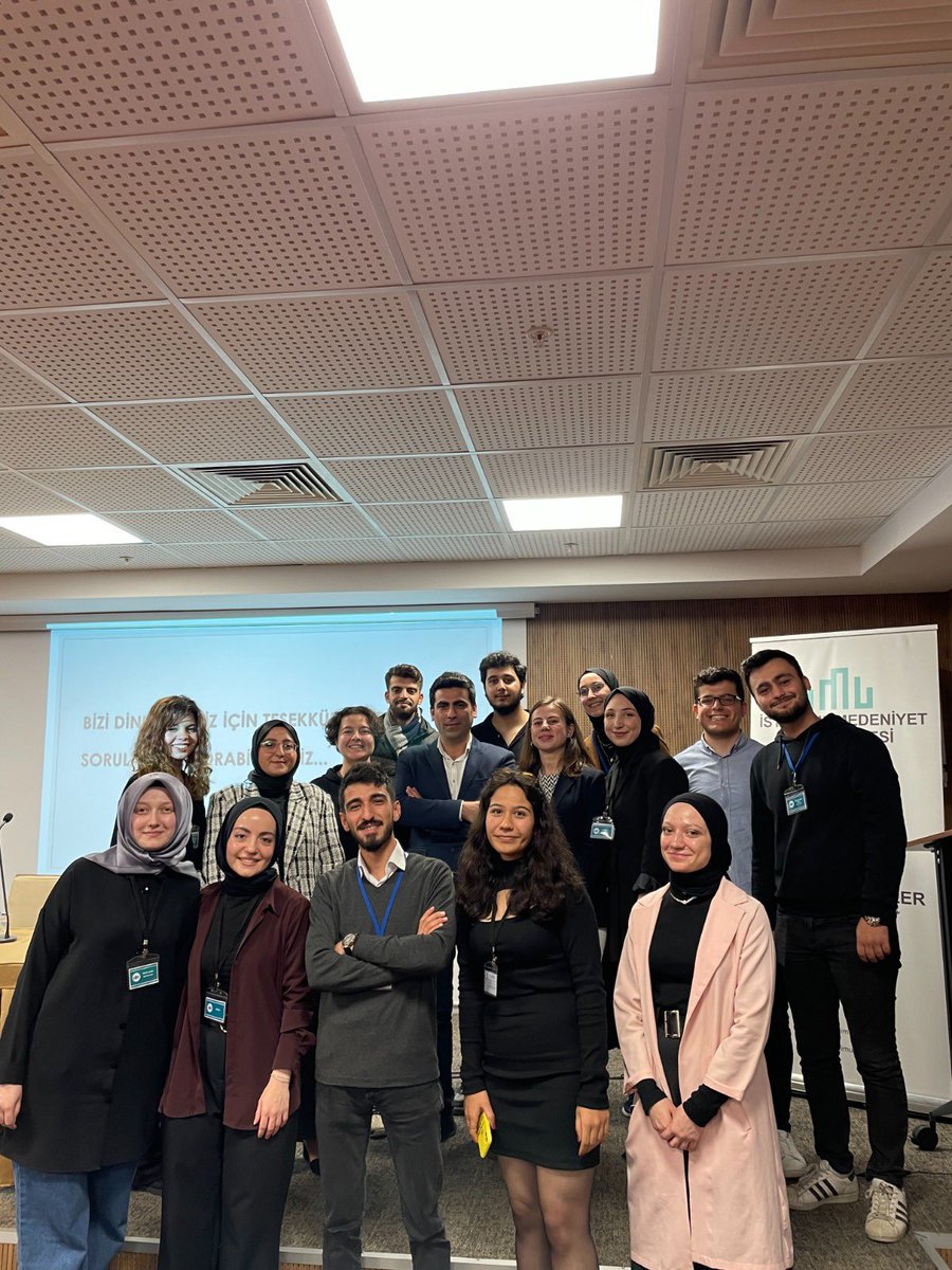 imuegitim's tweet photo. Genç Eğitimciler Topluluğu, Doç. Dr. Rabia SAVAŞ’ın desteğiyle "Eğitim Fakültesi Öğrencilerinin Kariyer Alternatifleri" konulu konferansını 2 Kasım Çarşamba günü saat 13:00’te İstanbul Medeniyet Üniversitesi Ziraat Bankası Kütüphanesi Konferans Salonunda gerçekleştirdi. https://t.co/FqhiJ63FS4