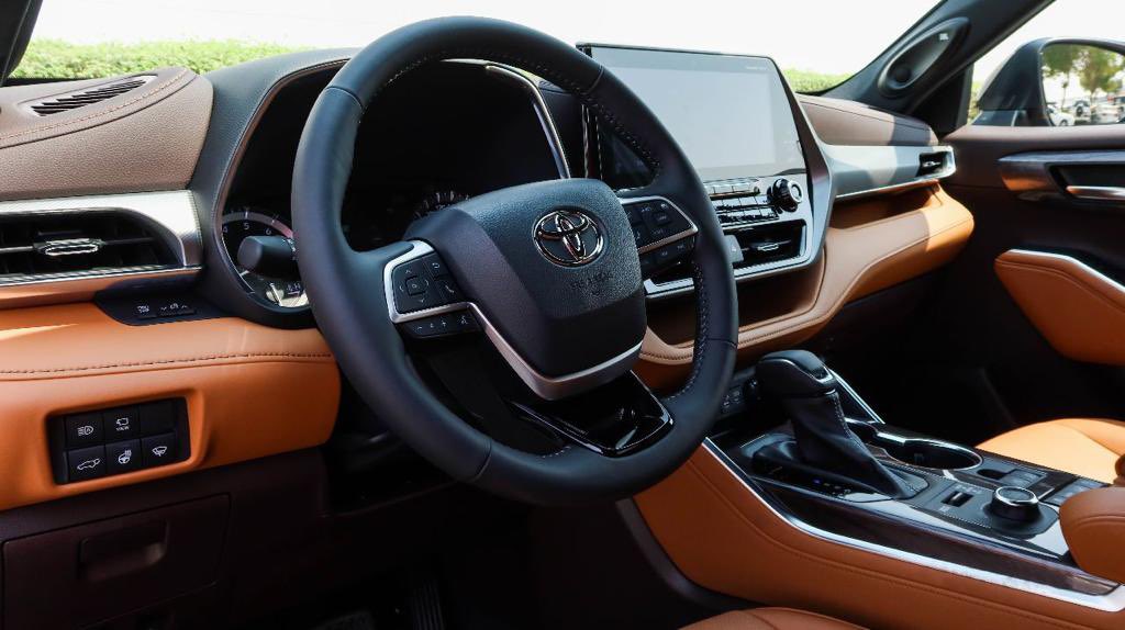 dresdenmotors's tweet photo. 2023 Toyota Highlander Platinum V6
من المعلومات اتصلوا بنا
📞 +971 4 333 1988
#dresdenmotors
.
.
.
#lexusxcc #lexusrx570victory #dubailuxurycars #carspotters #carslovers #carswithoutlimit #carsoftheday #gtacars #cars4life #carslover #carsinstagram #igcars #carshopping https://t.co/qtqFfXDnEw