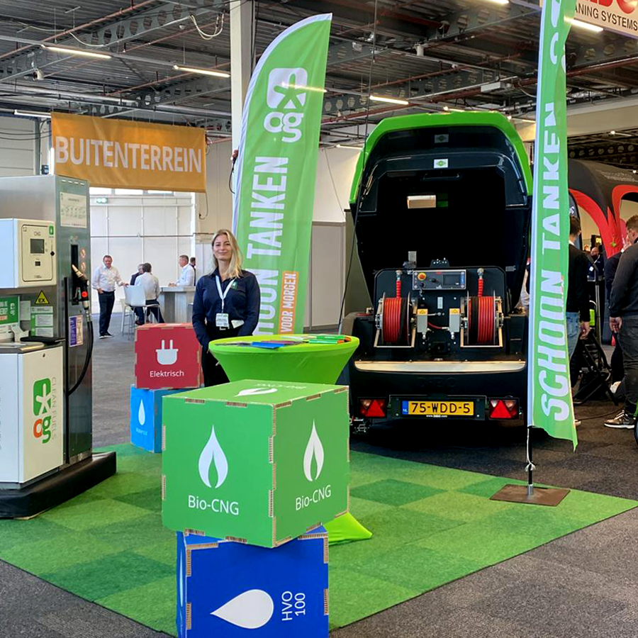 Vandaag gingen in #ExpoHouten de #schoonmaakvakdagen van start.  

Benieuwd naar #TheGreenPower? We verwelkomen je graag op stand 2.2! 🌍💚💪

Oh! Neem zeker ook een kijkje bij <a href="/ogcleanfuels/">OG Clean Fuels</a>, leverancier van uitsluitend 100% schone brandstoffen ⛽️🍃 #SchoonTanken #BioCNG