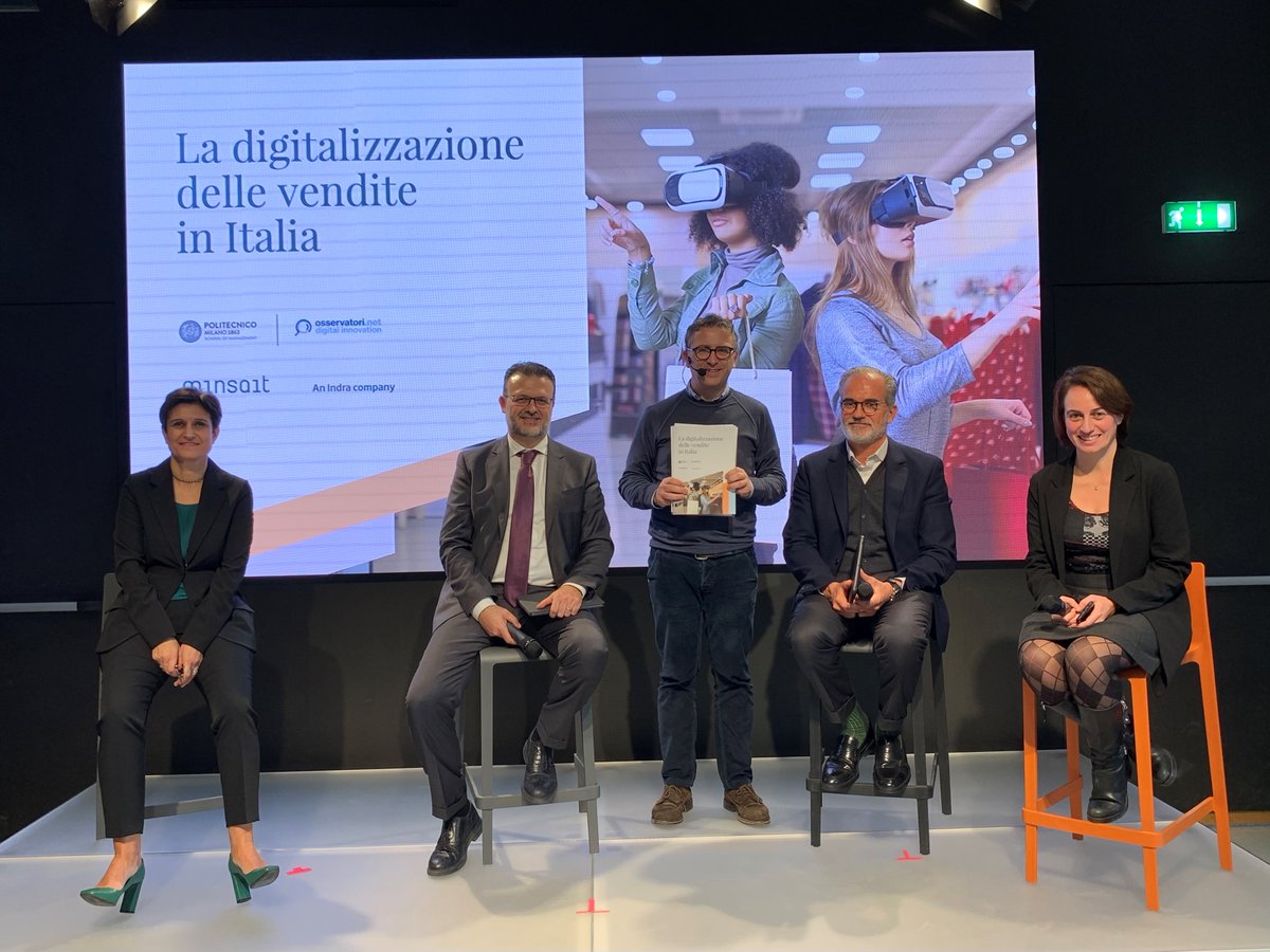 🤝🏻 Grazie a quelli che ci hanno seguiti ieri all'evento #mdw2022 di presentazione del report  #digitalizzazione canali di vendita 
 🎤 Grazie ai relatori per i loro interessanti spunti: Antonella Camarca, Valeria Portale, Carmine Parente, Alessandro Viola e Sergio Amati
1/2