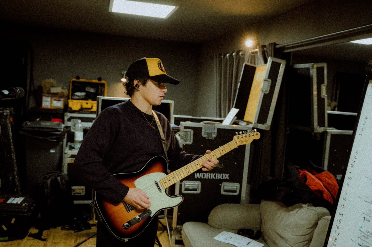 TheVampsband's tweet photo. https://t.co/Eq9MYilIHo
