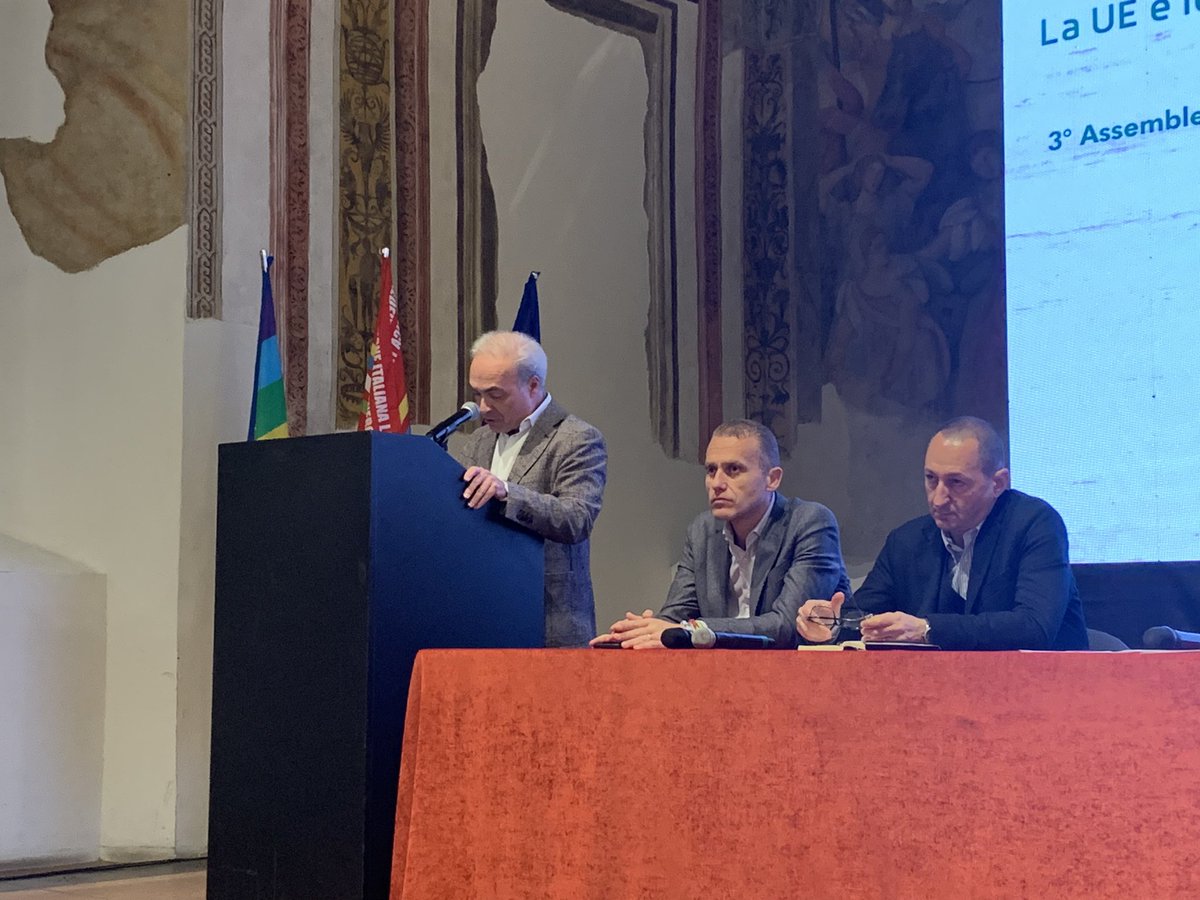 filctemcgil's tweet image. #caefilctem @LilloOceano “Il sindacato ha introdotto la #JustTransition, come salvaguardia dei soggetti più deboli, come coinvolgimento dei lavoratori nei processi di trasformazione, come ripartizione equa degli incrementi di produttività derivanti dalle innovazioni tecnologiche”