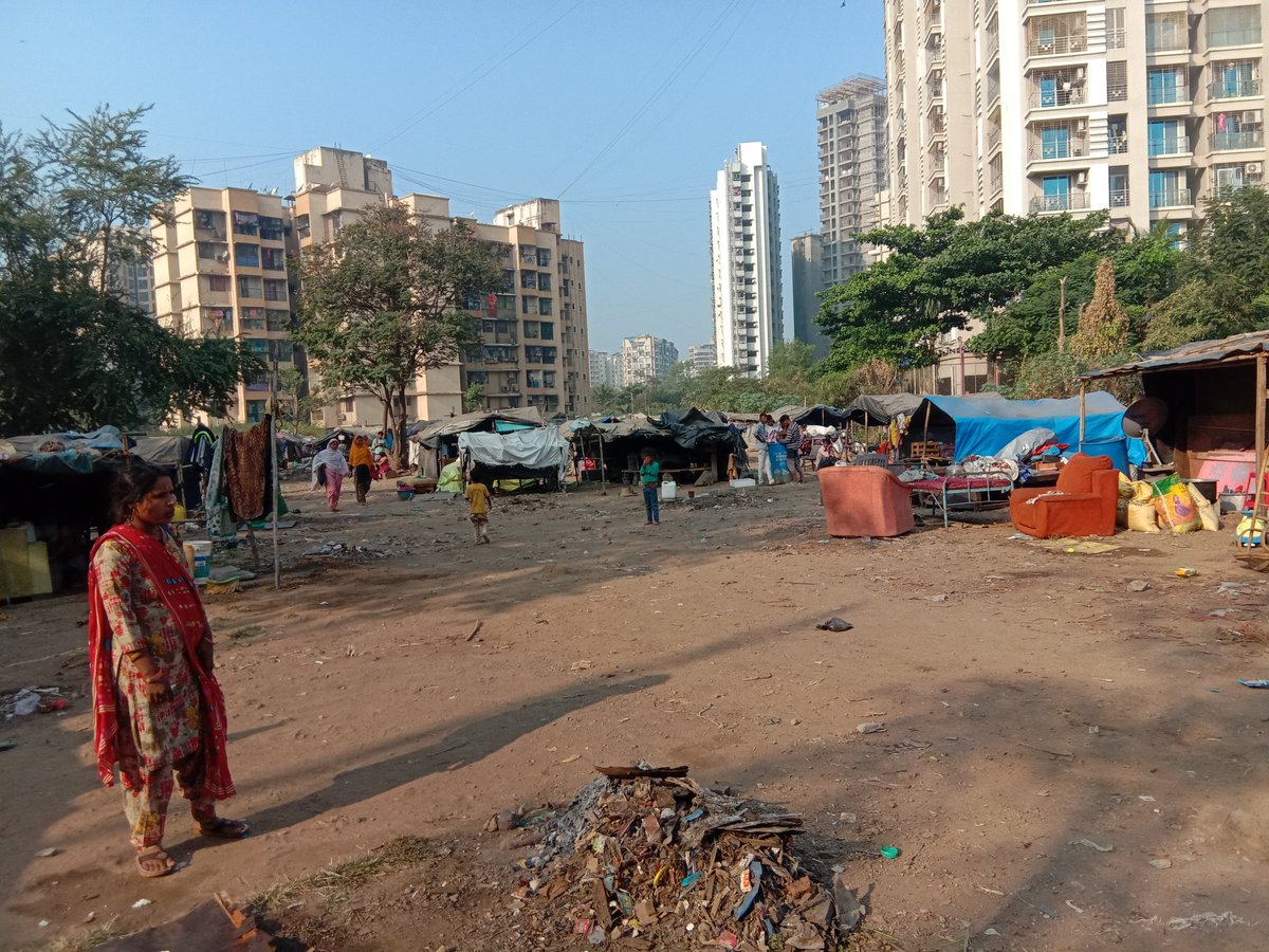 khandareas's tweet photo. @BhaindarMira Few people have built slums on open area at Gaurav regency,  15 no bus stop,  opposite newly built court,  request to check if same is permitted by government. https://t.co/YEB4AUBKgU