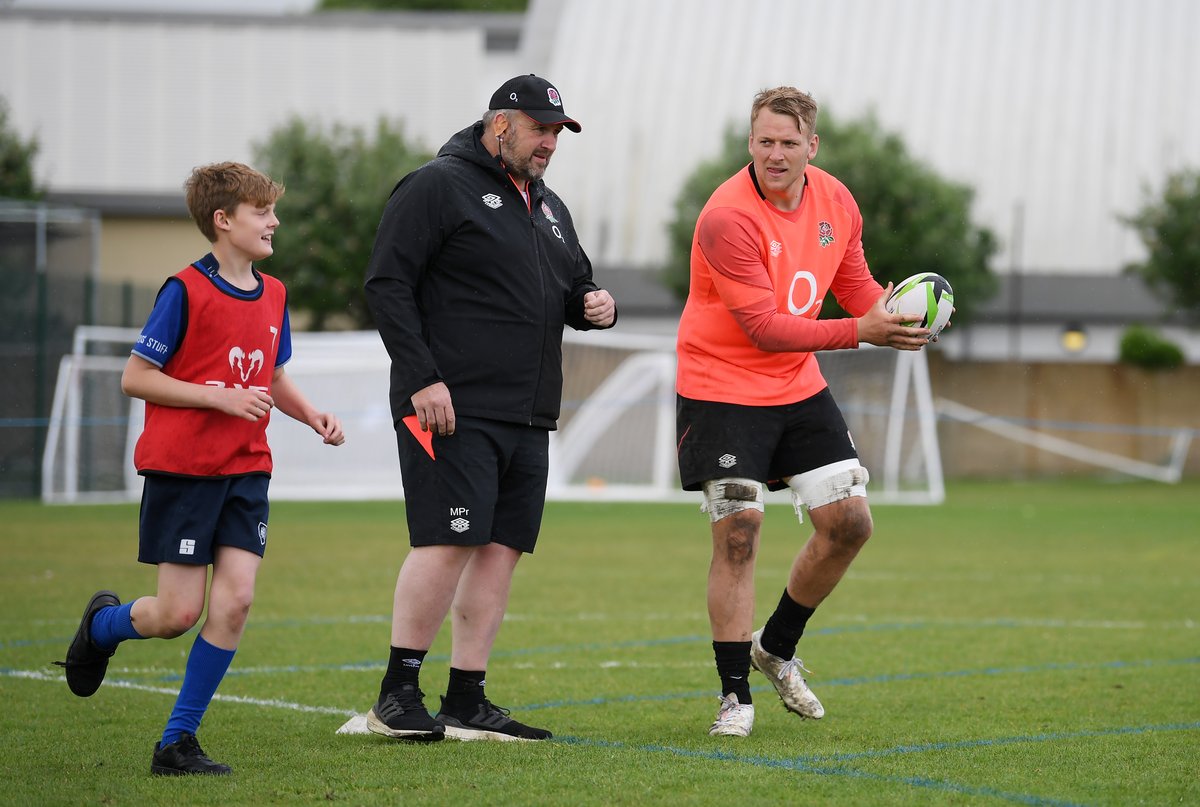 To celebrate <a href="/ISC_schools/">Independent Schools Council</a> Partnerships Week, we are proud of the collaborative work taking place to provide opportunities for young people.

During <a href="/EnglandRugby/">England Rugby</a>'s training camp at <a href="/KHSSportsGround/">King's House School Sports Ground</a> in May, over 500 students from 8 local schools watched the squad train 🏉