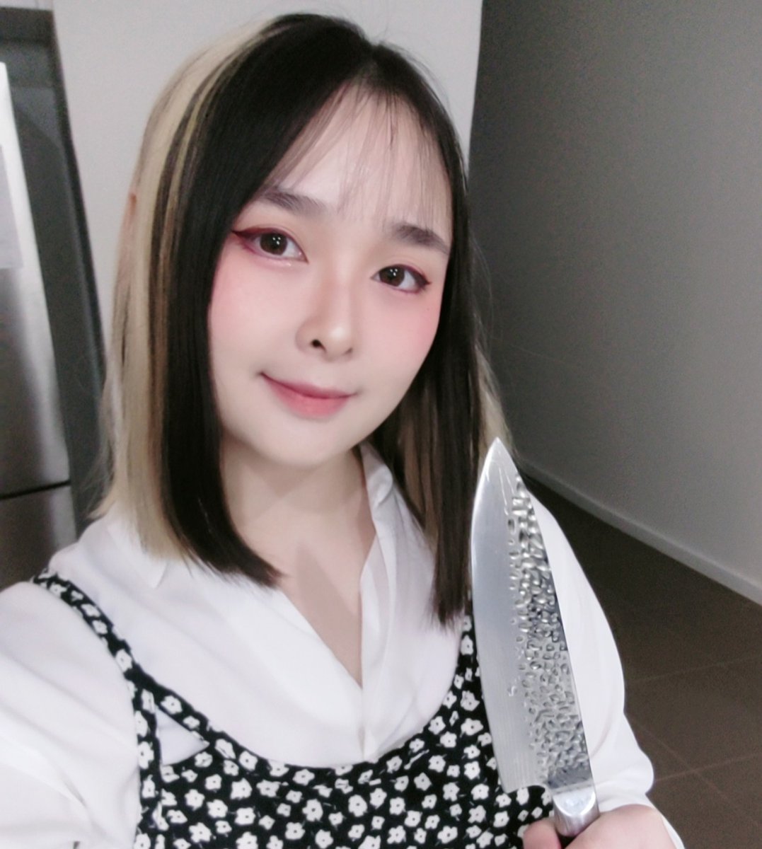 Cielvl_ttv's tweet image. [LIVE NOW] COOKING STRIM TONIGHT 🍬🍬🍬 Come join us. 
twitch.tv/cielthedazzler

#TwitchStreamers #cooking #knifework #girlstreamers #cook #asian #hellofresh