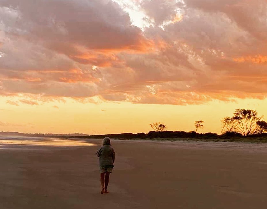 HelenaNHodge's tweet photo. Where do you find your simple, local and free daily dose of happiness? ✨
I’ve always been in love with the ocean - just seeing it brings me joy. Nature is my religion and my church, and walking in nature is my meditation.
#EconomicsofHappiness #SimplePleasures #NatureConnection https://t.co/C4VNPuCrpE