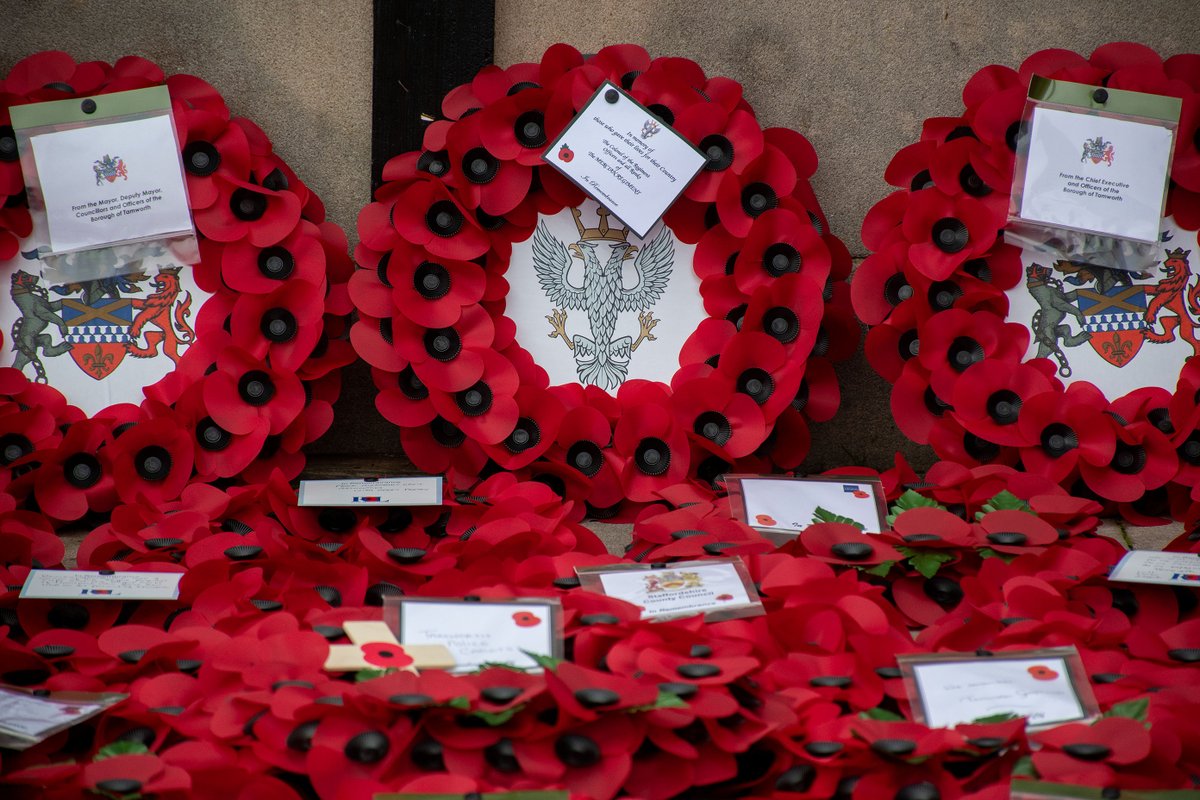 MercianRegiment's tweet photo. Over the weekend soldiers and officers from The Mercian Regiment attended Remembrance services across the UK.

#lestweforget2022 https://t.co/US5sYouOtD