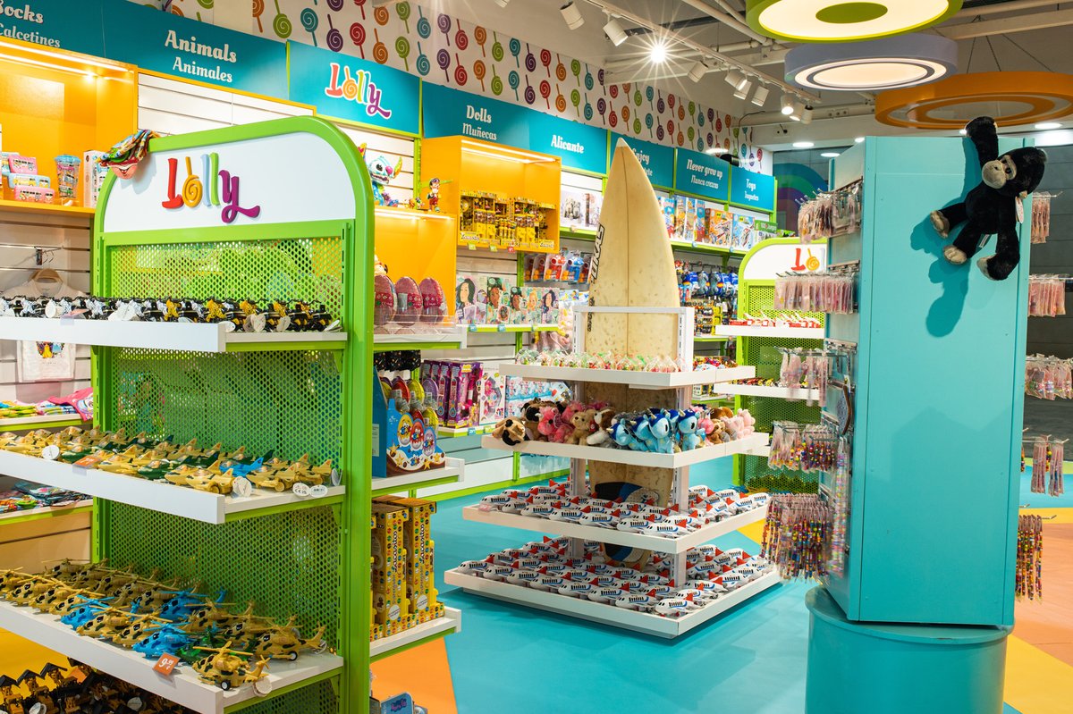 espace_blanc's tweet photo. ¡Nuevo trabajo terminado!
En Espace Blanc estamos muy orgullosos de haber finalizado la reforma para la tienda de Lolly en el Aeropuerto de Alicante, agradeciendo a la firma su confianza en nosotros.
#comercio #retail #tienda #reformaintegral #exito #espaceblanc  #clientes https://t.co/OPvaBNrZ8x