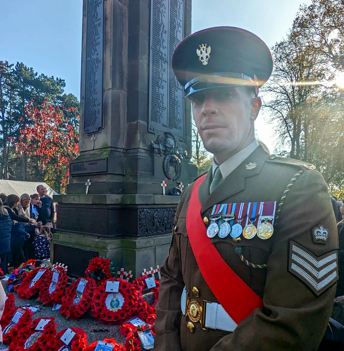 MercianRegiment's tweet photo. Over the weekend soldiers and officers from The Mercian Regiment attended Remembrance services across the UK.

#lestweforget2022 https://t.co/US5sYouOtD