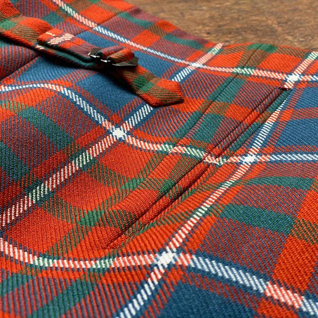 meyer_mortimer's tweet photo. It's beginning to look a lot like .... Not just yet, but here's a chance again to see some festive-looking #trews we made back in 2020. 

For more on this Scottish lower garment, please visit our site here:

https://t.co/M4fZZn358B

#savilerow #bespoke #tailor https://t.co/8er4MXQ4ZA