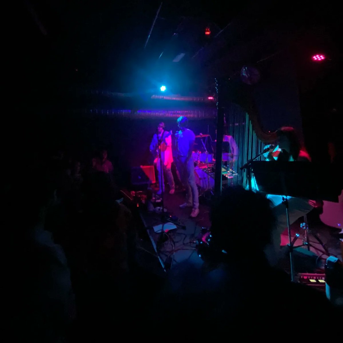 Mauvais Sang tweet media