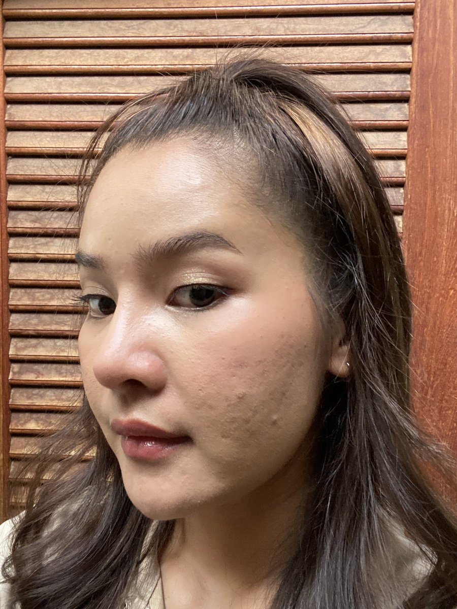 Whyysoq's tweet photo. เมื่อก่อนแต่งหน้า กับตอนนี้ที่แต่งหน้า
ซ้ายดูแต่งหน้าไม่ค่อยติด https://t.co/3KFQUwwUsF