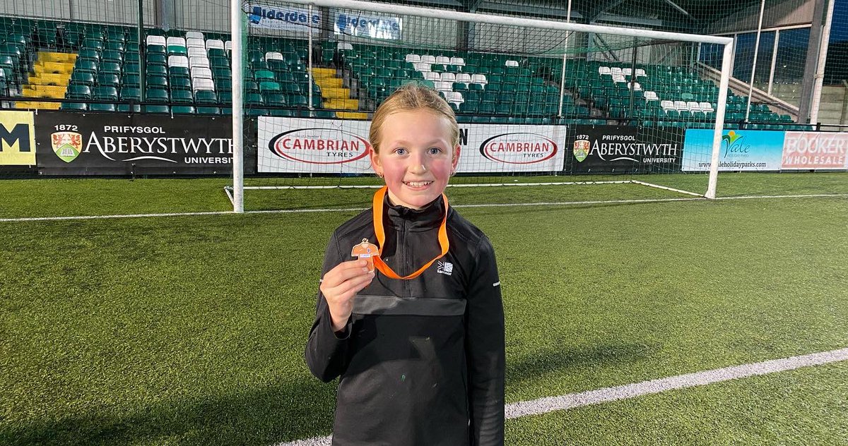 BmoCoaching's tweet photo. GIRLS FOR GOALS & BMO BEARS π»β½οΈ
Our first ever Girls for Goals session at @AberystwythTown yesterday as well as the return of the Monday Bears in @BowStreetFC
Still a few spaces left across these sessions! π₯
Book here - https://t.co/9CUzAKdVM3
#girlsforgoals #funfootball https://t.co/Vb0So1N8mY