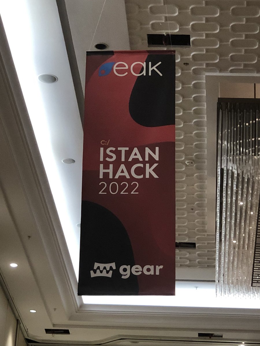 Pavel_Salas's tweet photo. Day two of the Istanbul blockchain week :) #gearteam #geartech #İstanbulBlockchainWeek https://t.co/1THa7BKgSn