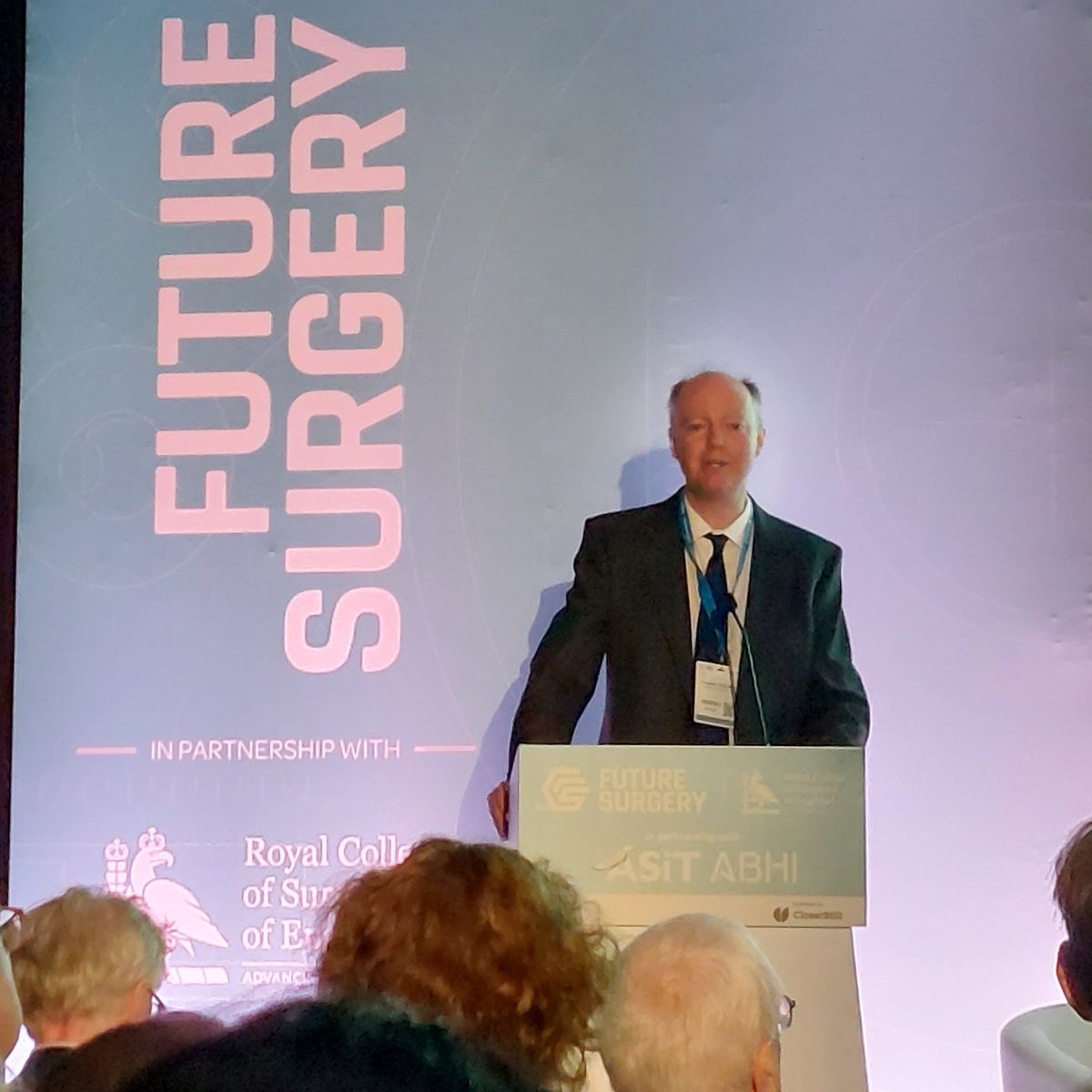 Chris Whitty, <a href="/CMO_England/">Professor Chris Whitty</a>, paying tribute to the real impact of trainee collaborative research in surgery.

Thank you for recognising the efforts. In a world of complexity, collaboration is the way. 

#FS22