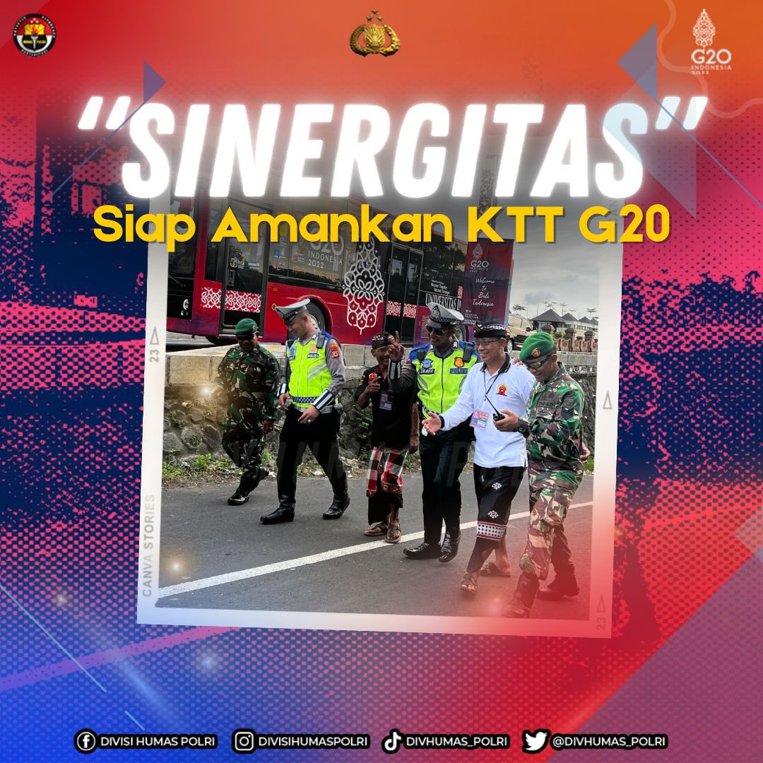 polda_bali's tweet photo. Sinergitas Siap Amankan KTT G20

Di tengah menjalankan tugas masing-masing, terlihat kekompakan dan kebersamaan TNI, Polri dan Pecalang saat bertugas di Kemuning, Kabupaten Badung, Bali. Sinergitas dalam menjaga keamanan KTT G20. 

#G20PulihLebihCepat
Recover Together https://t.co/ZHaPCDaAbg