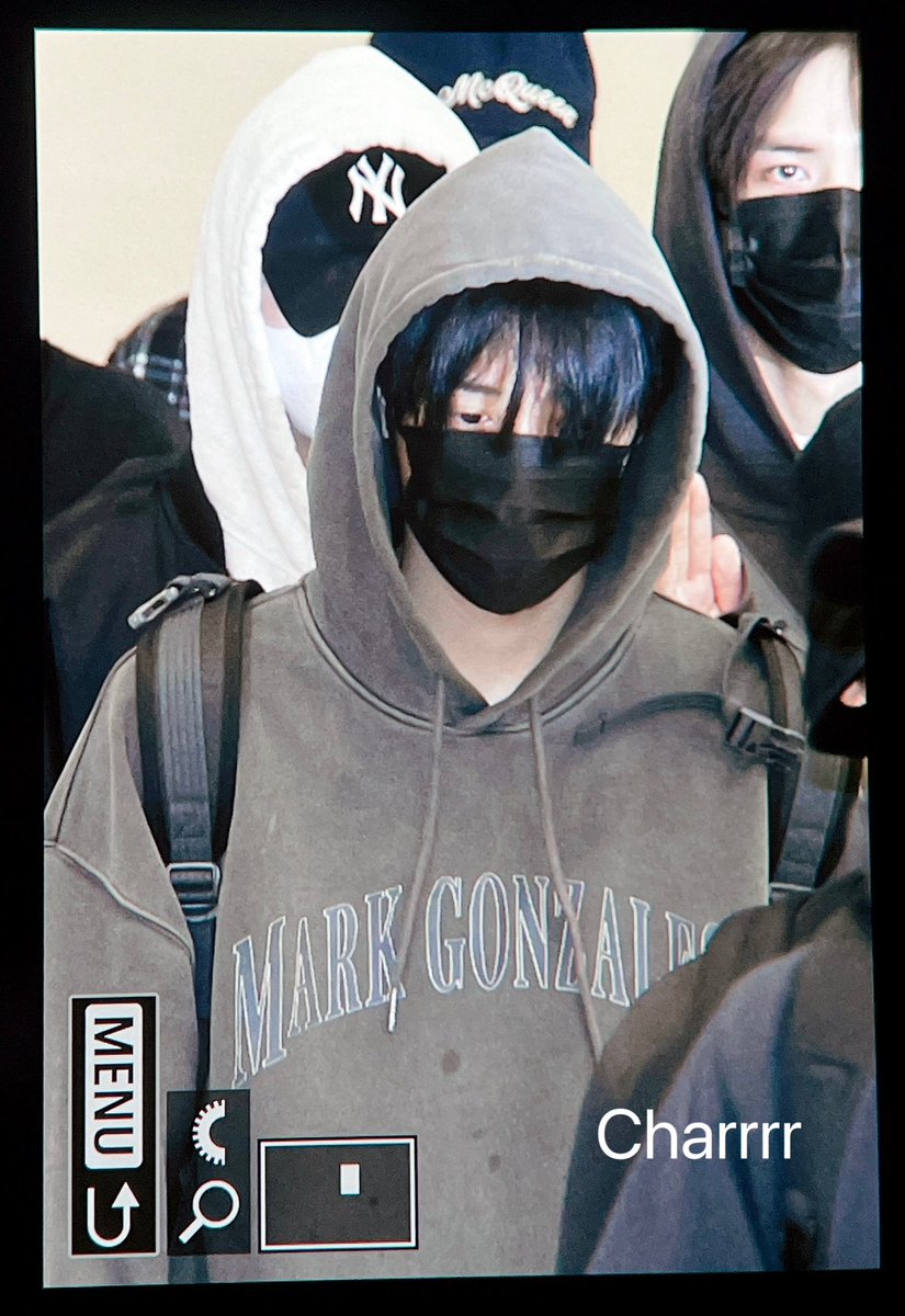 Charrrr999's tweet photo. 221115 Sunwoo ICN Arrival

#더보이즈 #THEBOYZ #선우 #SUNWOO https://t.co/WULnnTNVf4