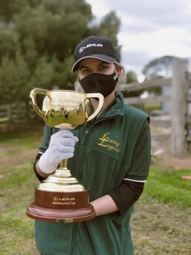 LivingLegendsAU's tweet photo. When the pupil becomes the teacher...
We’re proud of our #LearningFromLegends & #LearningWithLegends programs & the students we welcome to LL.
Alex is one of those students who has a strong link to LL since she joined us a Vet Nurse student in 2016 where she vaccinated Brew. https://t.co/xEIG3RU3MZ