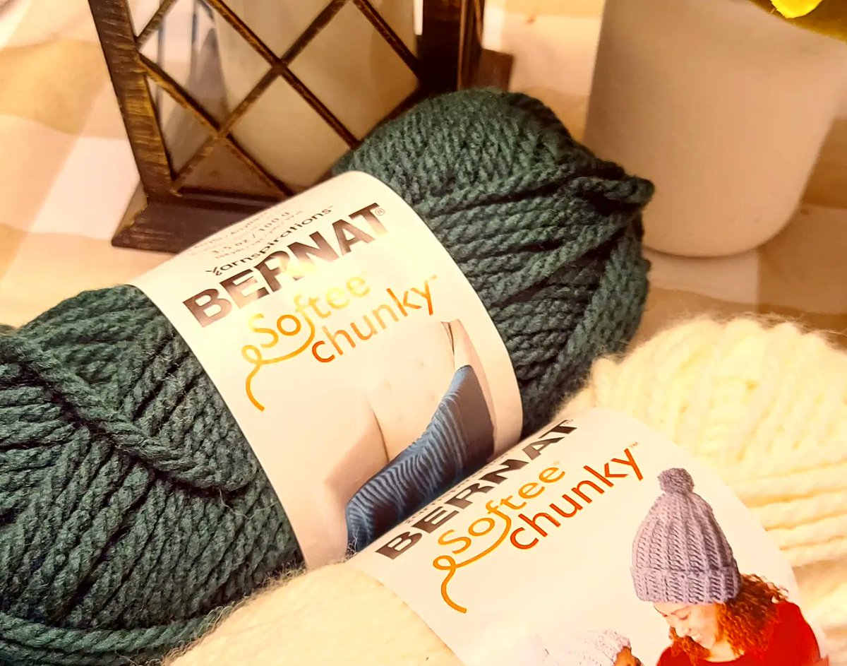 hatswithpurpose's tweet photo. Check out these beautiful winter hats I made! 
---
#yarnhoarder #yarnlove #yarnaddict #yarnfriends #yarnhaul  #yarn #yarntok #craftroom #crocheting #crochet #craft #crochetaddict #crafts #crafting #crafty #crochetaddict #crochet #chrochetlove #loomknit #loomweaving #knitting https://t.co/6gRokPjil7