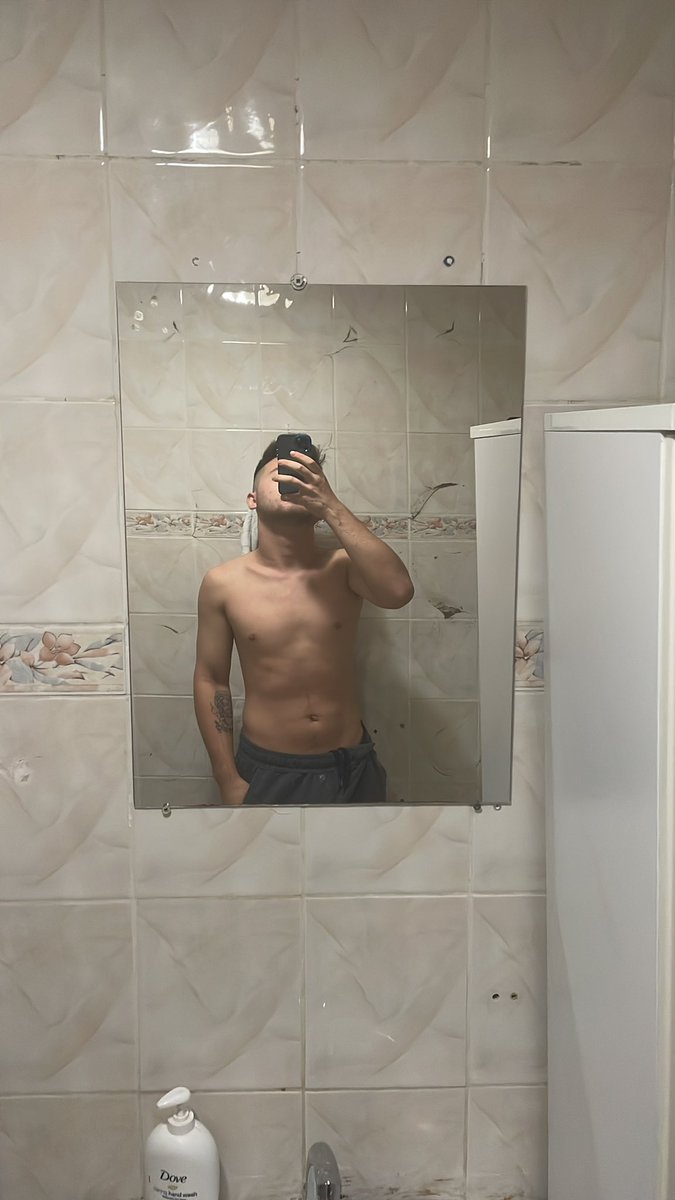 İstanbuldan 19 yaşında taze çıtırım görüşmek isteyenler retweet atıp dm atabilir :) <a href="/gayarabul/">❤️GAY ARA BUL❤️</a> #evligizlicift #aktifim