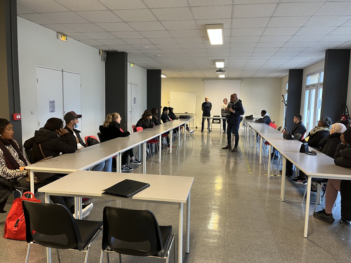 [Recrutement] 
🚀Ce matin, un évènement de recrutement pour 
MAC DO est organisé par @poleemploi_RCVL Orléans Nord 👏
pour des postes "Équipier polyvalent de restauration" (H/F)🎯 Grâce a des Actions de Formation Préalables  #AFPR #AFEST
#TousMobilisés #OnEstLàPourVous