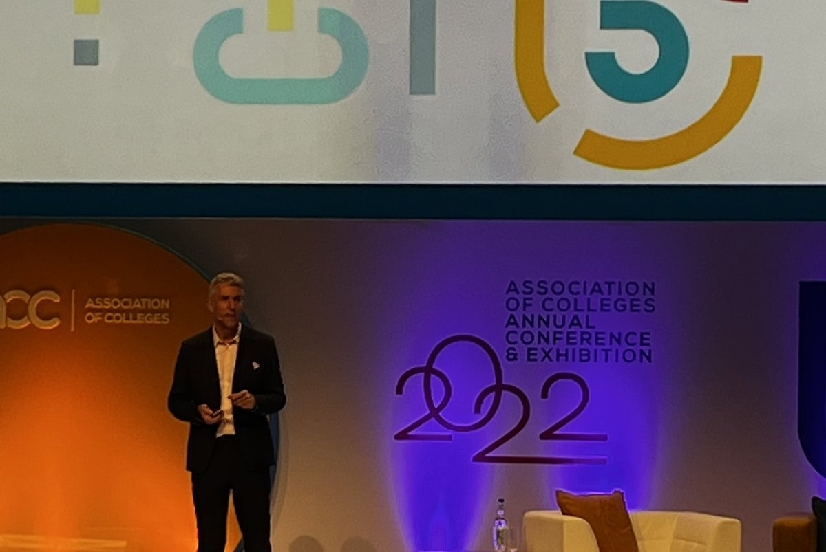 Fight clever and celebrate all that is FE says <a href="/AoCDavidH/">David Hughes CBE</a> at #AoCConf2022 I  can't argue with that!