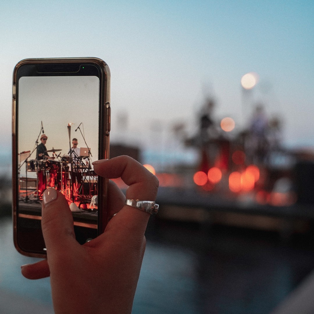 Getting ready for this year’s upcoming Music Events at Pacman. 🎶

#ChaseYourSenses #PacmanSantorini  #MusicEvents #Santorini #Oia #AndronisArcadia #ThisIsAndronis #SantoriniSunset #BarRestaurant #visitgreece