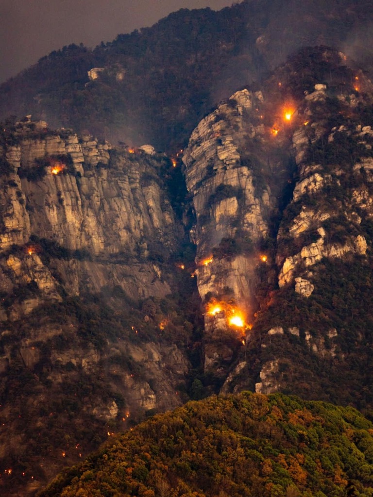 studyhard009's tweet image. 游客烟头引发的庐山山火，唉😮‍💨游客素质有待提高，在此之前有必要严格管控携带物品 ift.tt/7CIT1fu