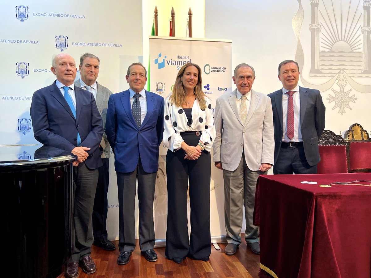 DrPerezBernal's tweet photo. Éxito de la Jornada divulgativa sobre prevención y diagnóstico precoz del #cáncer de #próstata en el @ateneodesevilla, con el Grupo @InnovaUrologica de #Viamed Santa Ángela de la Cruz. @viamedsalud #TDSActualidad @SaludConsumoSe @MGutierrezUro @LcCapitan @JVirizuela https://t.co/HXSD9aZXYa
